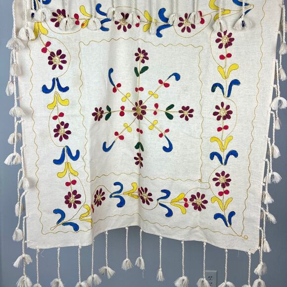 Wall Hanging Tapestry Table Cloth Ceremony Rug Embroidered Tassles Gold Floral - Picture 1 of 11